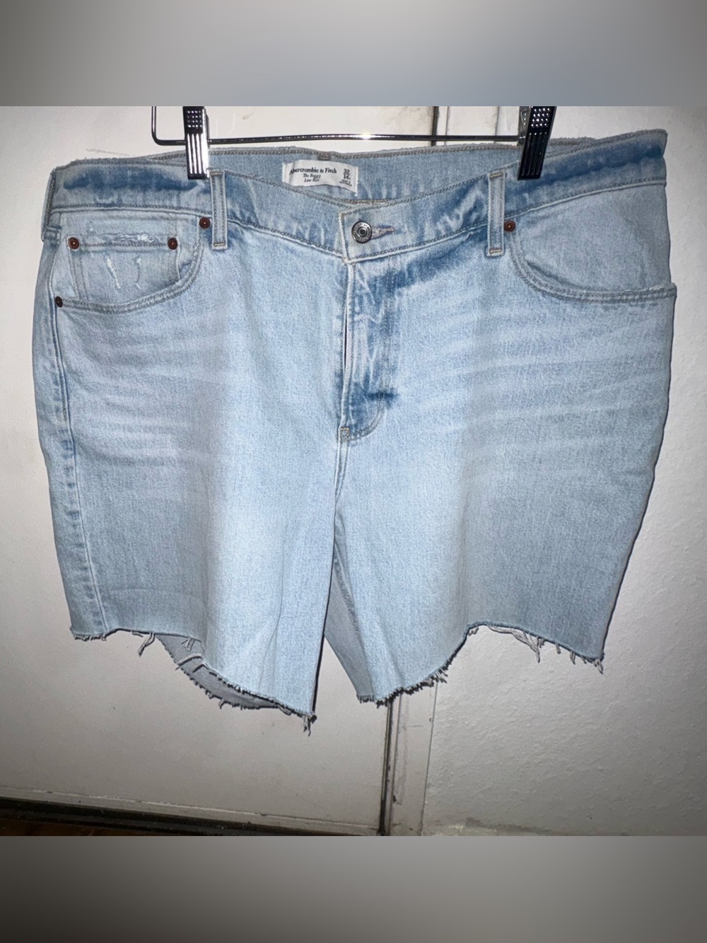 Light Wash Denim Cutoff Shorts - Unknown Brand